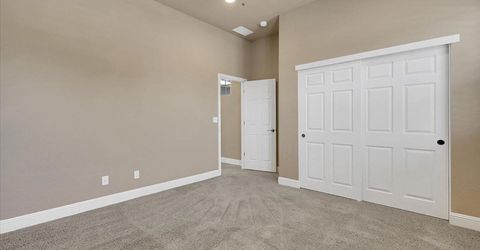 3001 Demartini Dr, Roseville, CA 95661 Photo