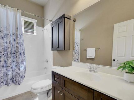 3001 Demartini Dr, Roseville, CA 95661 Photo