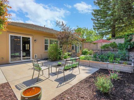 3001 Demartini Dr, Roseville, CA 95661 Photo