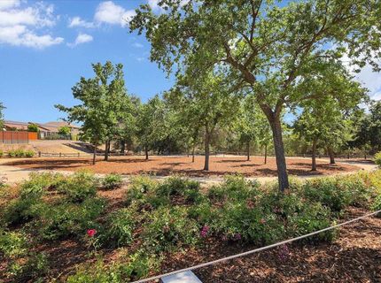3001 Demartini Dr, Roseville, CA 95661 Photo