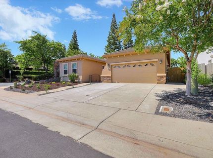 3001 Demartini Dr, Roseville, CA 95661 Photo