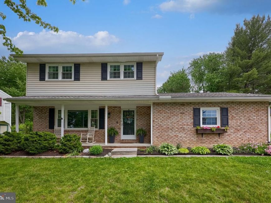 1019 Devonshire Road, Lancaster, PA 17601 Main Photo