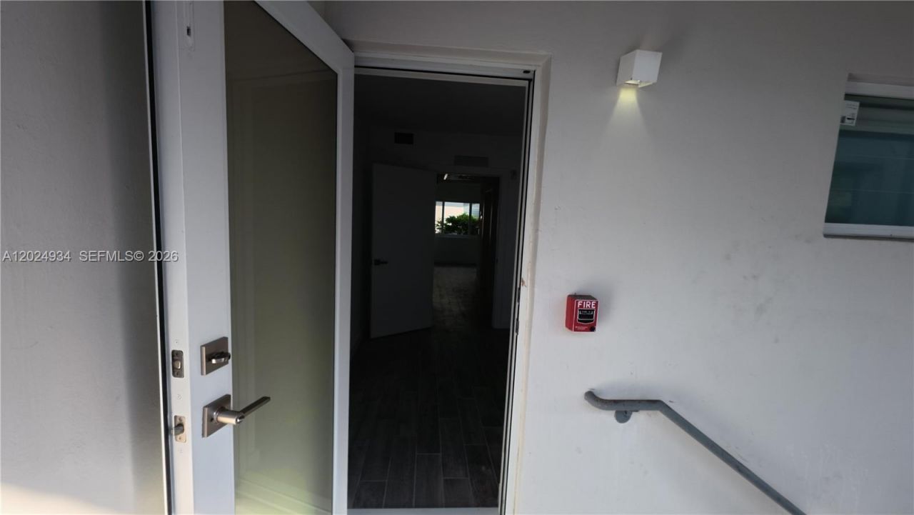 1035 Euclid Ave , Unit 25, Miami Beach, FL 33139 Photo