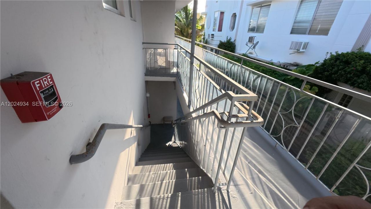 1035 Euclid Ave , Unit 25, Miami Beach, FL 33139 Photo
