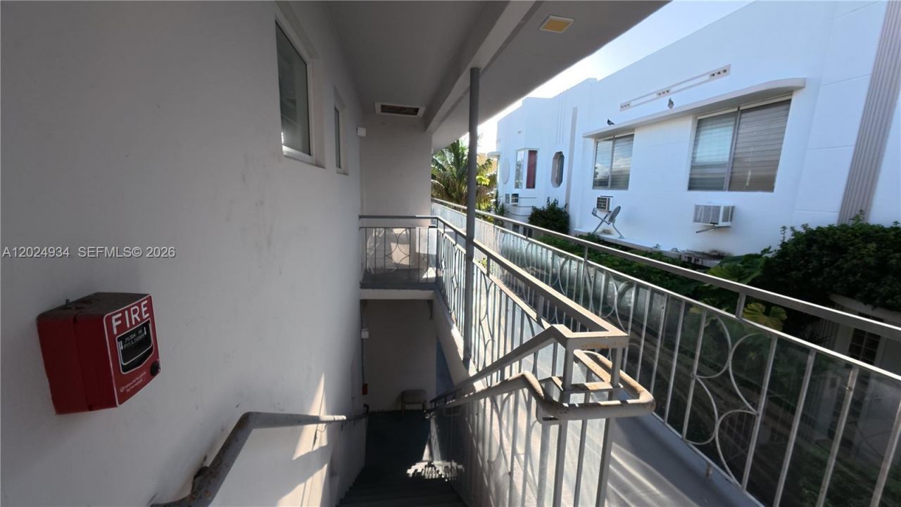 1035 Euclid Ave , Unit 25, Miami Beach, FL 33139 Photo