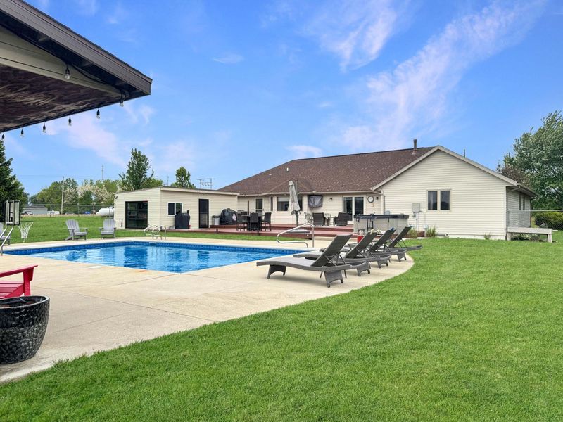 111 N Dugan Road, Urbana, OH 43078 Photo 2