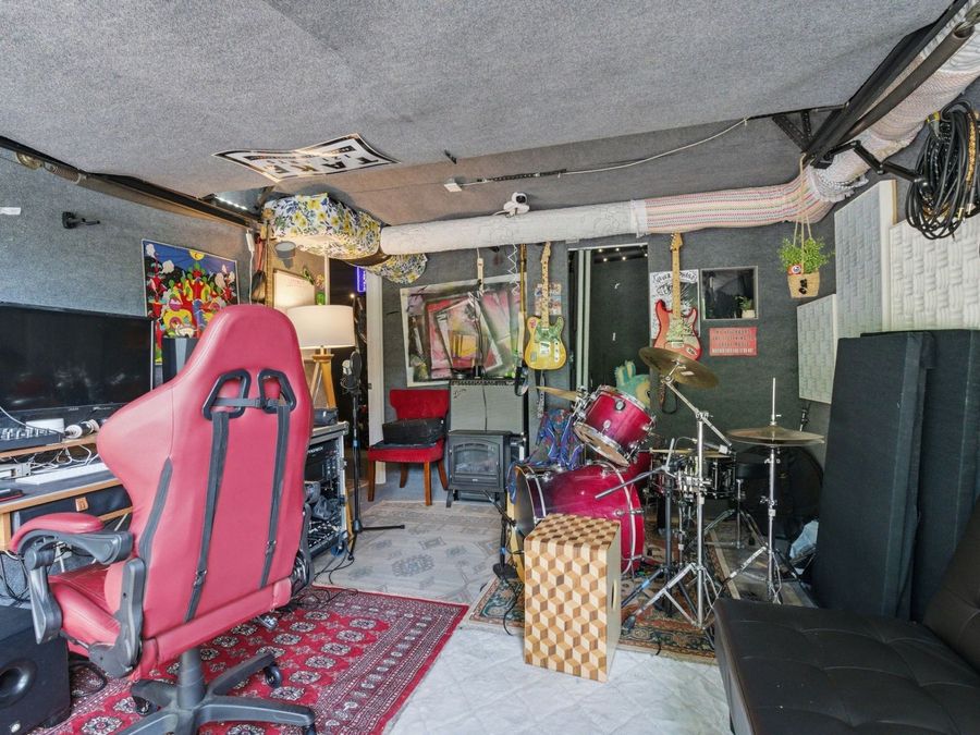 Property Image 61