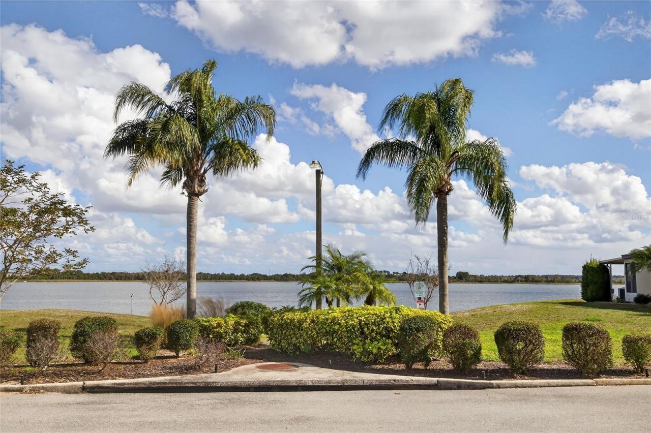622 Ridge Terrace , Winter Haven, FL 33881 Photo