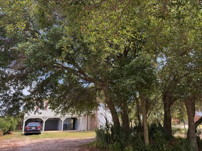1904 Palmetto Boulevard, Edisto Island, SC 29438
