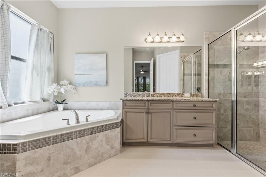 2870 Cinnamon Bay Cir Nw, Naples, FL 34119 Photo