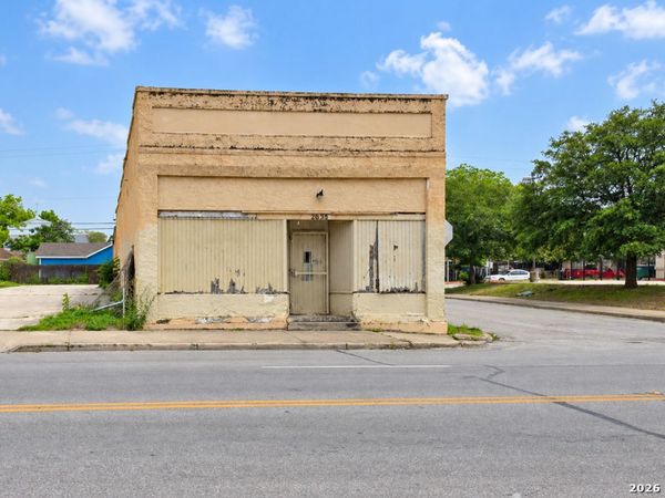 2638 W Southcross, San Antonio, TX 78211