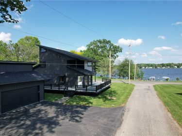 1652 Jersey Street, Lake Milton, OH 44429
