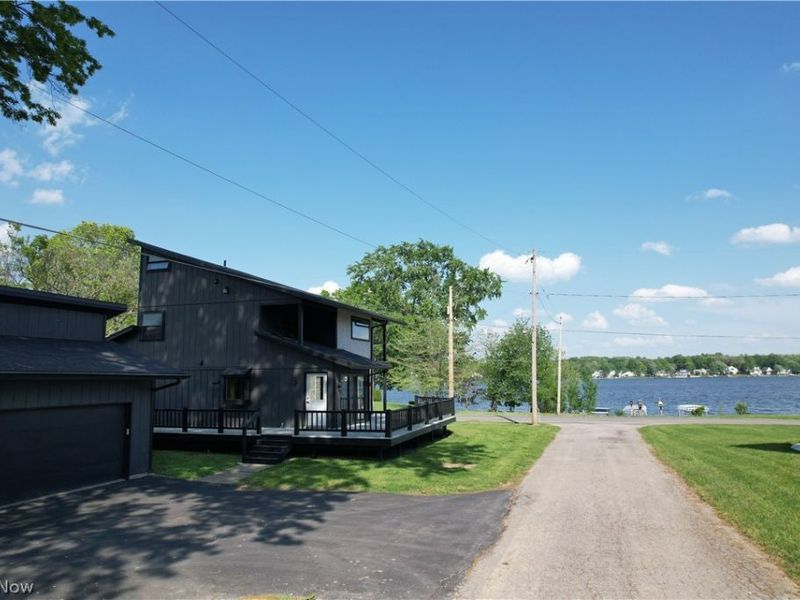 1652 Jersey Street, Lake Milton, OH 44429 Photo 12