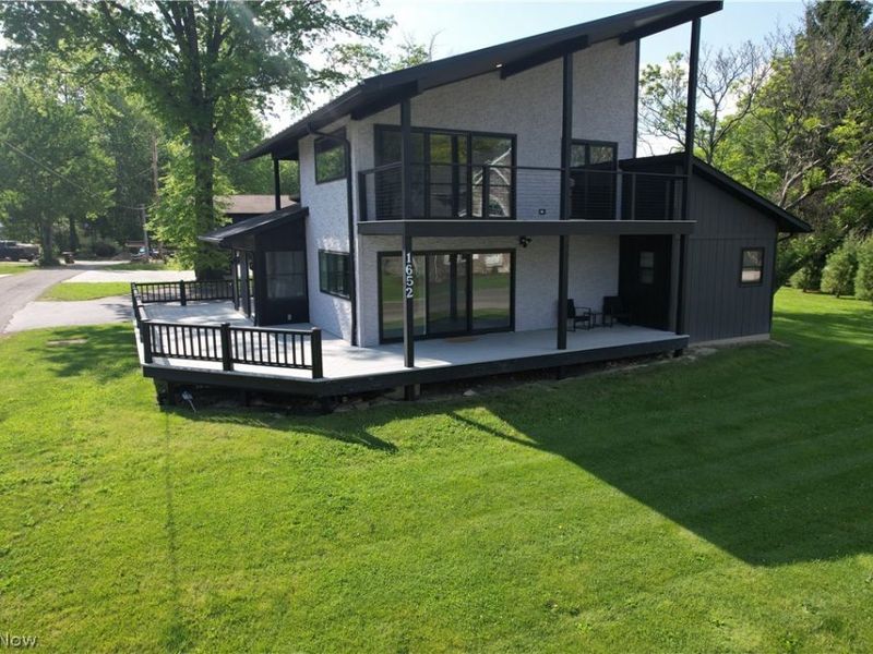 1652 Jersey Street, Lake Milton, OH 44429 Photo 2