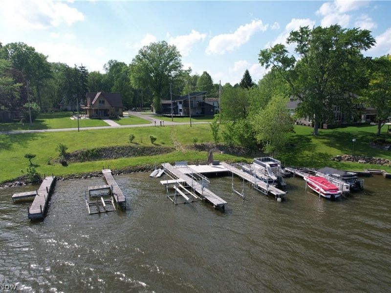 1652 Jersey Street, Lake Milton, OH 44429 Photo 3