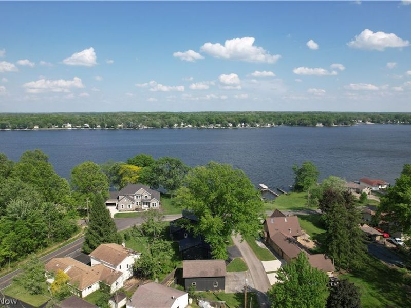 1652 Jersey Street, Lake Milton, OH 44429 Photo 9
