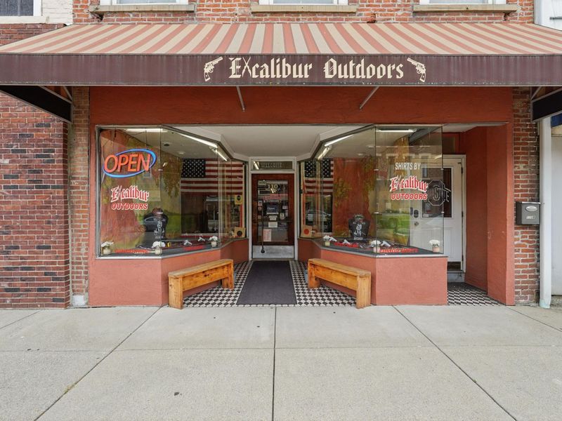110 W Main Street, Circleville, OH 43113 Photo 2