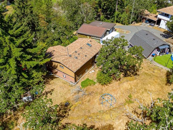 2673 Florence Lake Rd , Langford, BC V9B 4H5