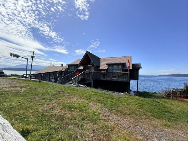 170 1st St , Sointula, BC V0N 3E0