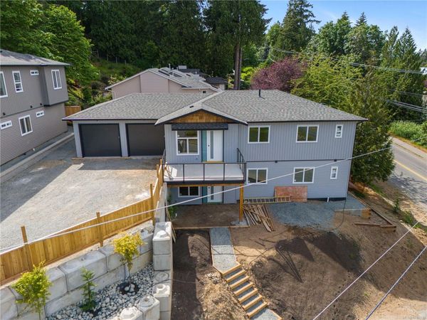 5311 Toms Trnabt , Unit 101, Nanaimo, BC V9T 5M9