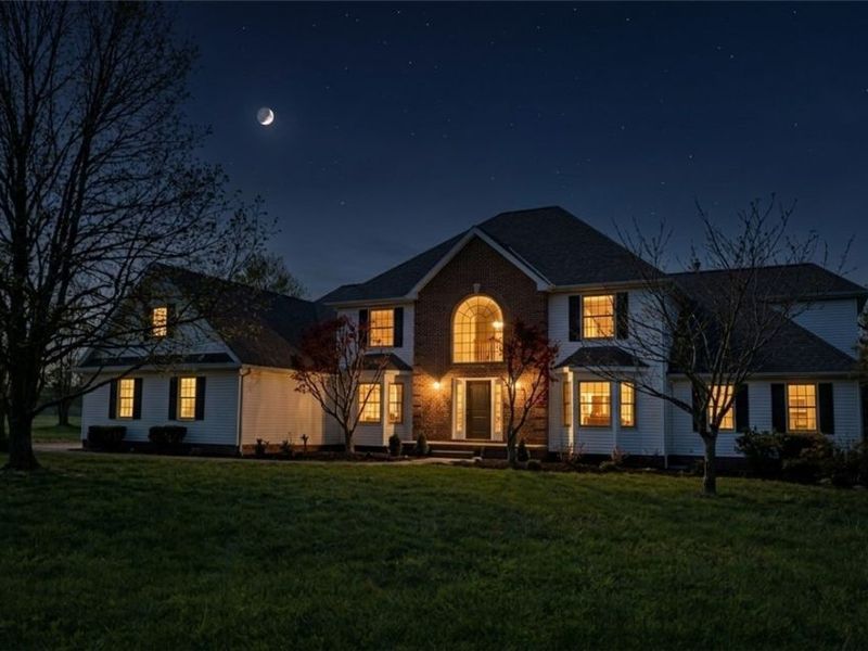 11379 Woodiebrook Road, Chardon, OH 44024 Photo 2