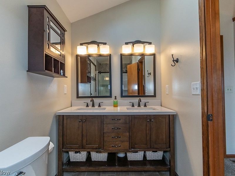 33091 Lake Shore Boulevard, Eastlake, OH 44095 Photo 19