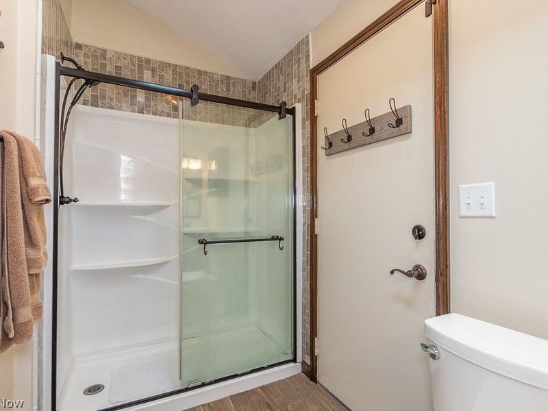 33091 Lake Shore Boulevard, Eastlake, OH 44095 Photo 20