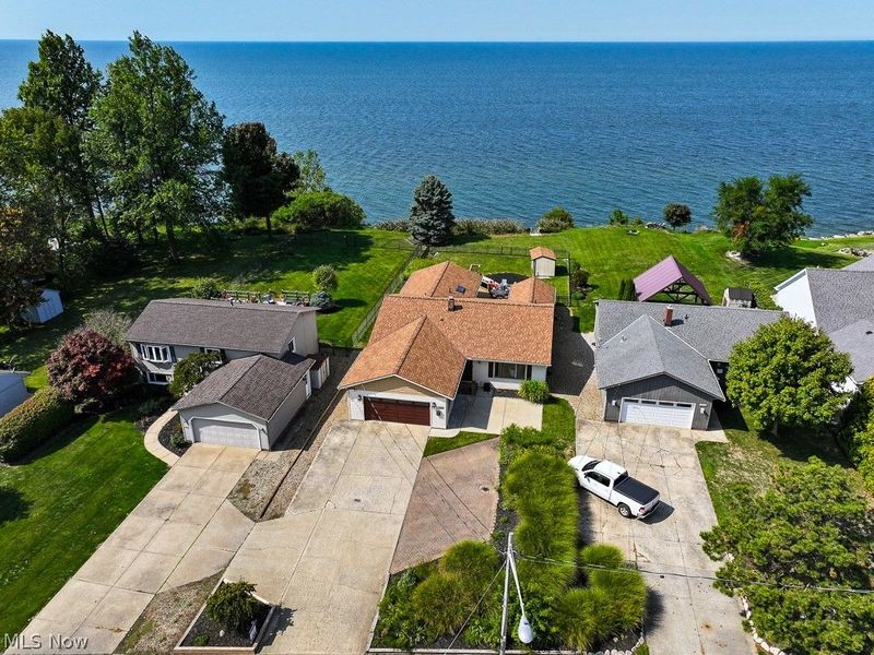 33091 Lake Shore Boulevard, Eastlake, OH 44095 Photo 36