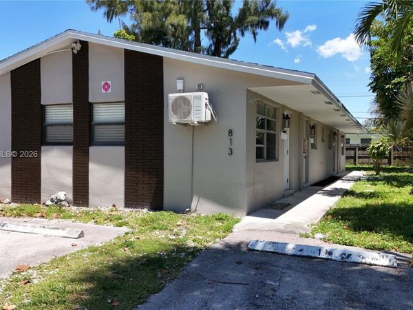 813 SW 29th St, Fort Lauderdale, FL 33315