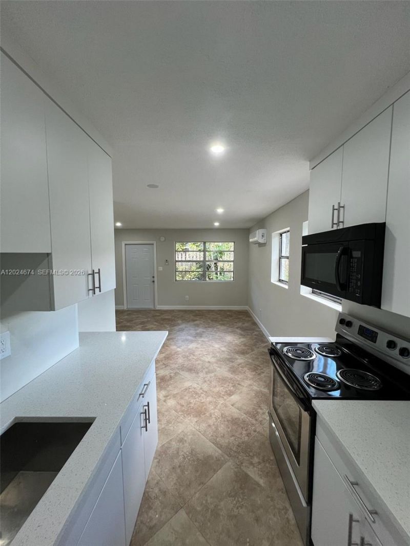 813 SW 29th St, Fort Lauderdale, FL 33315 Photo