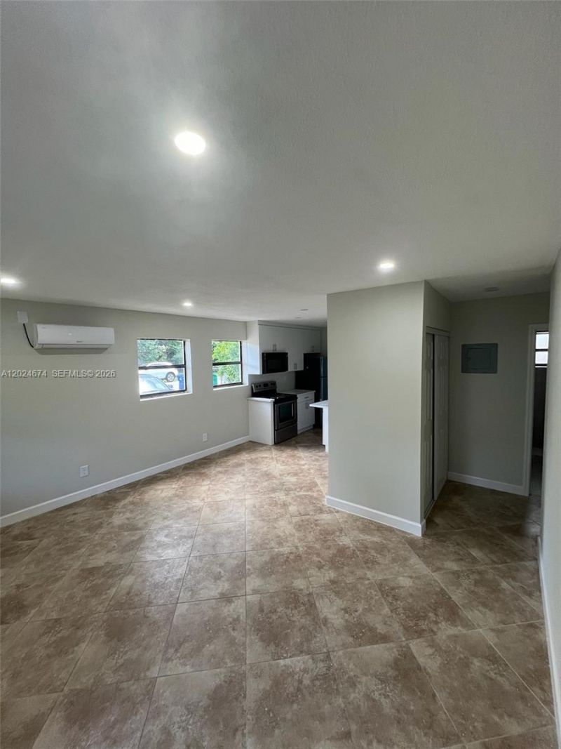 813 SW 29th St, Fort Lauderdale, FL 33315 Photo