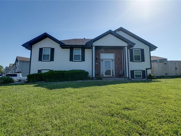 710 SW Brome Drive, Grain Valley, MO 64029
