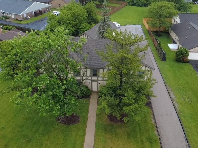 7767 Brams Hill Drive, Washington Township, OH 45459 Photo 2