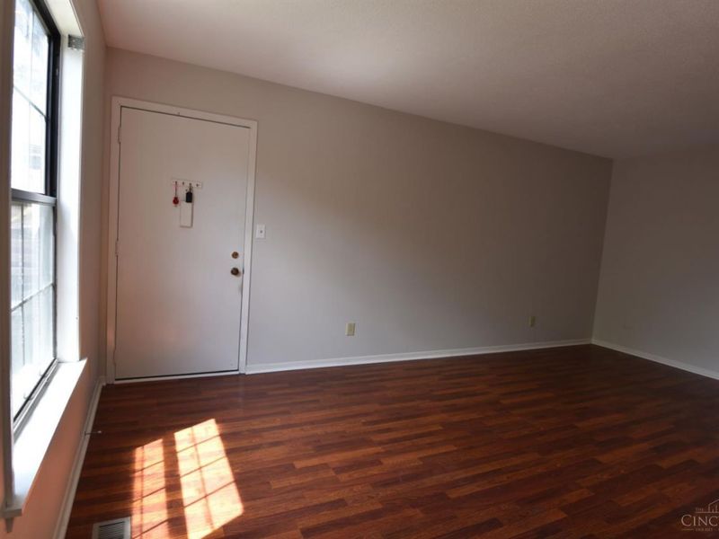 7767 Brams Hill Drive, Washington Township, OH 45459 Photo 9