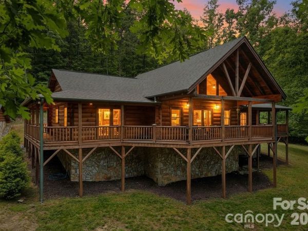 34 Waterfall Drive , Marion, NC 28752