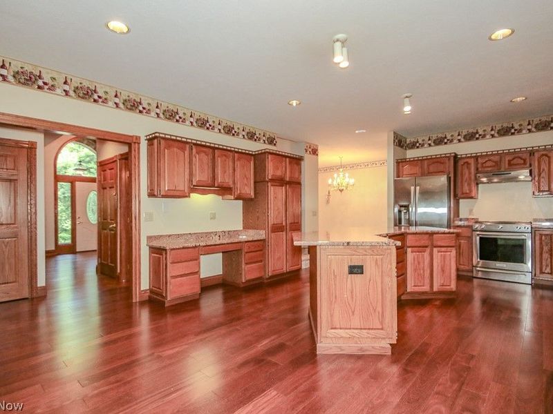 9323 Regency Woods Drive, Kirtland, OH 44094 Photo 11