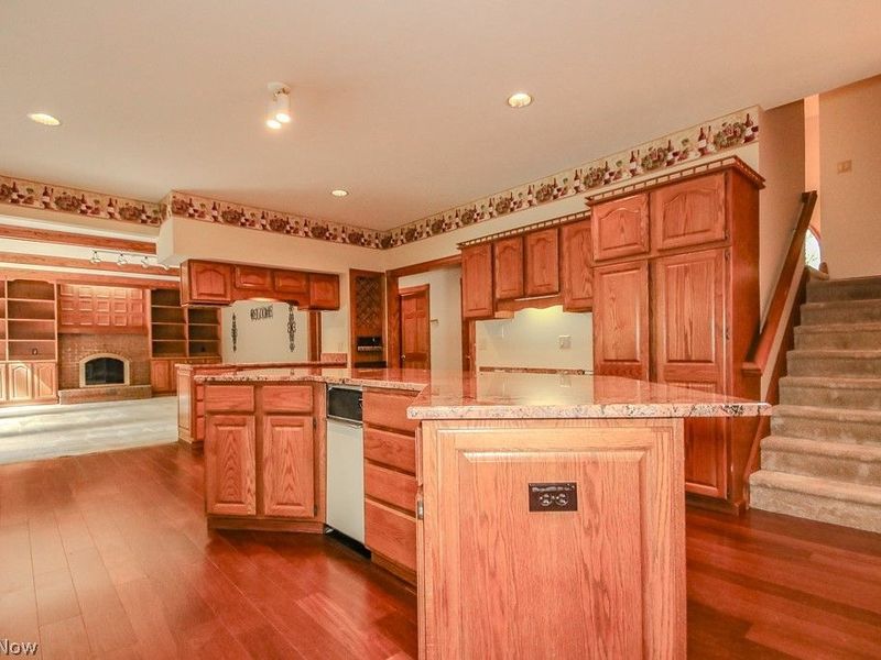 9323 Regency Woods Drive, Kirtland, OH 44094 Photo 15