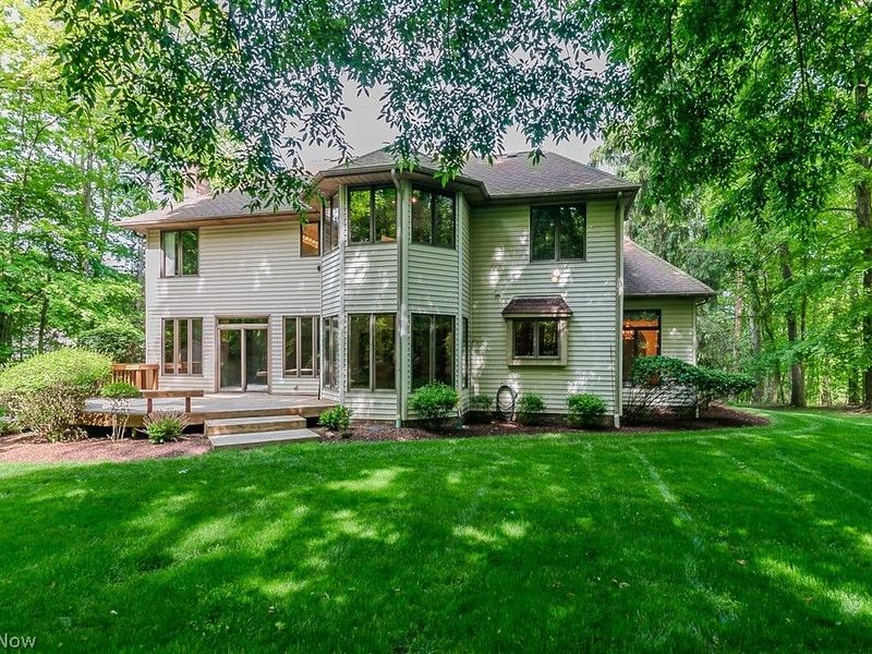 9323 Regency Woods Drive, Kirtland, OH 44094 Photo 9