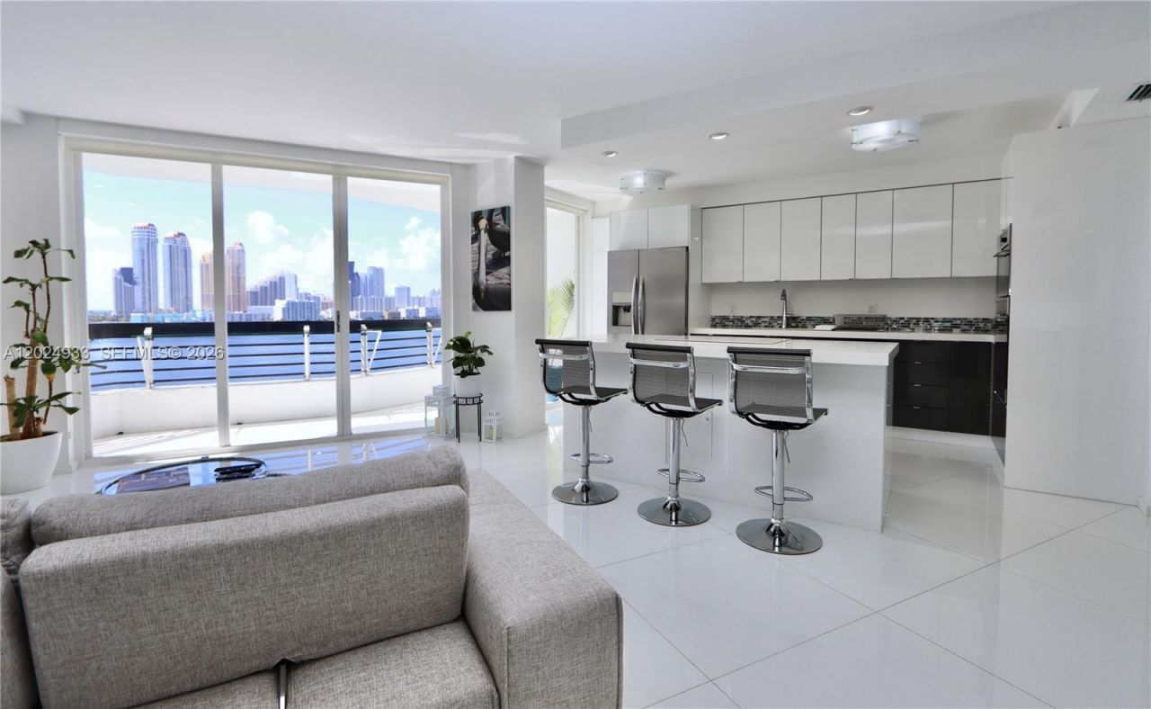 3600 Mystic Pointe Dr, Unit 1115, Aventura, FL 33180 Photo