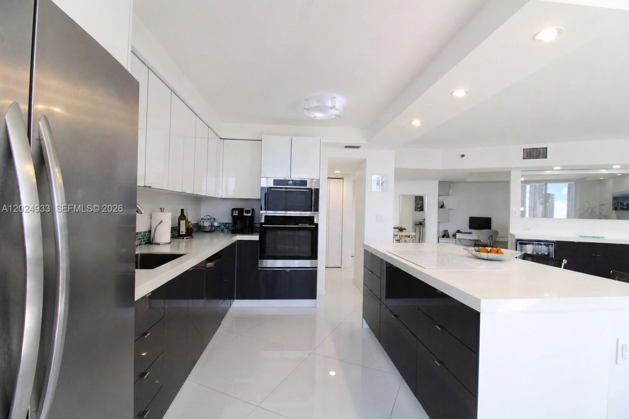 3600 Mystic Pointe Dr, Unit 1115, Aventura, FL 33180 Photo