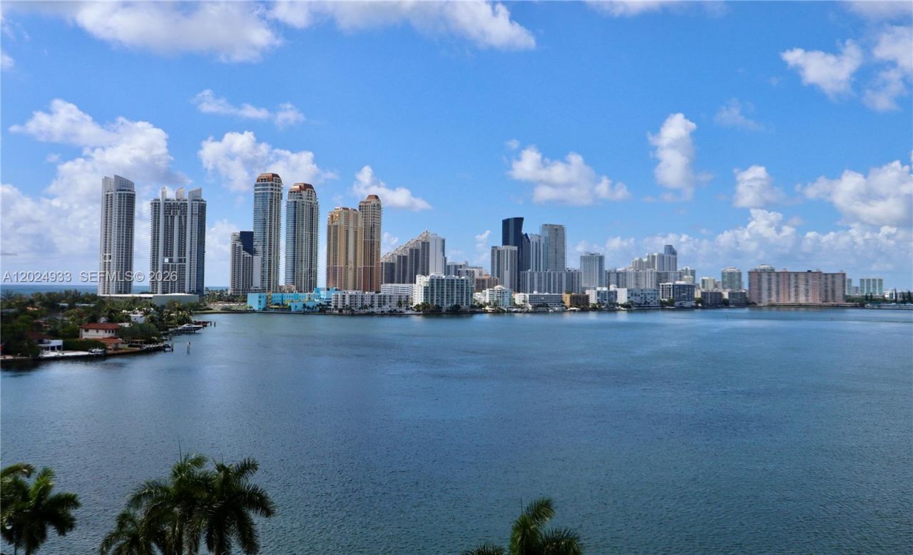 3600 Mystic Pointe Dr, Unit 1115, Aventura, FL 33180 Photo