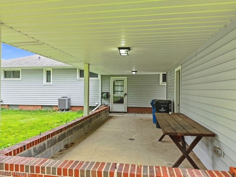 6524 Charles Road, North Olmsted, OH 44070 Photo 28