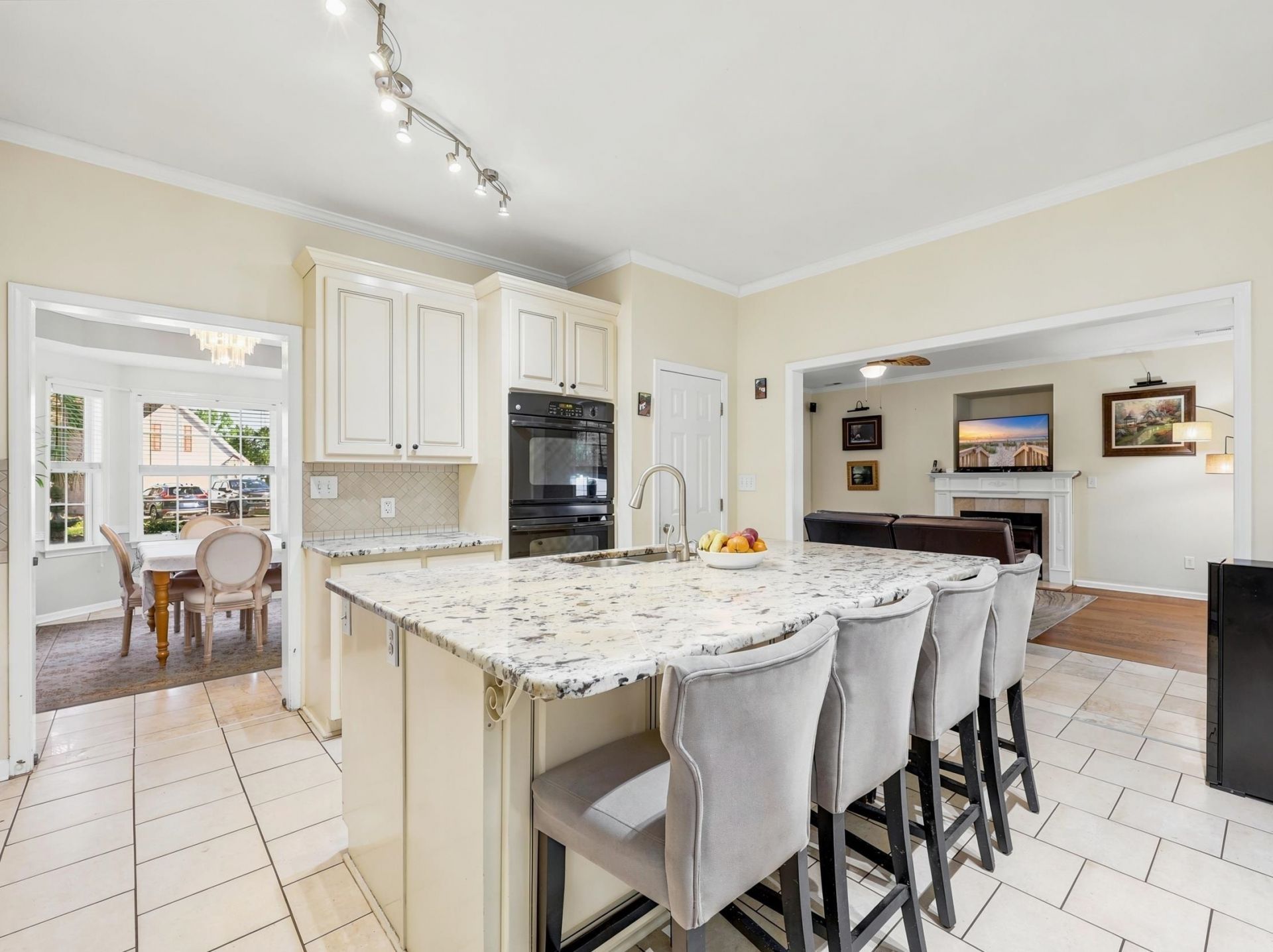 3955 Camden Dr. Photo 15