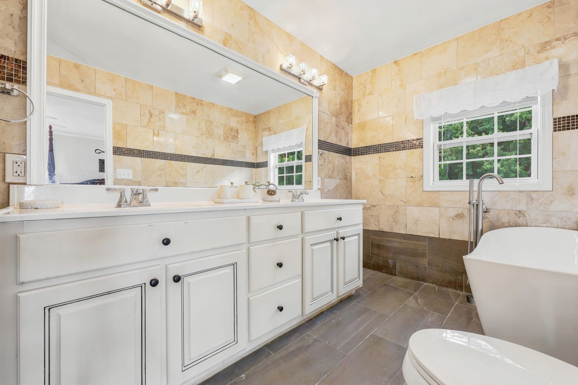3955 Camden Dr. Photo 24