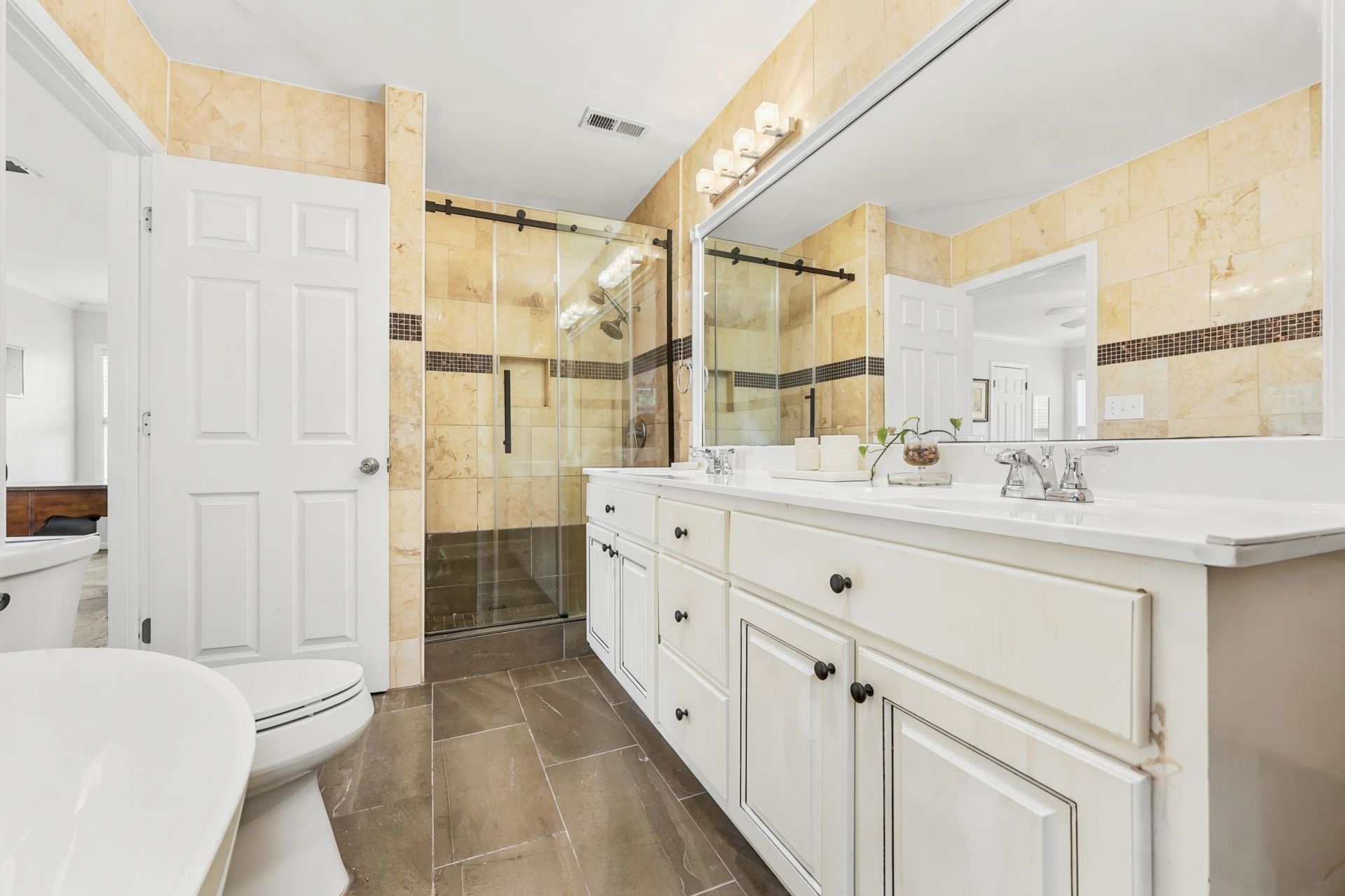 3955 Camden Dr. Photo 25
