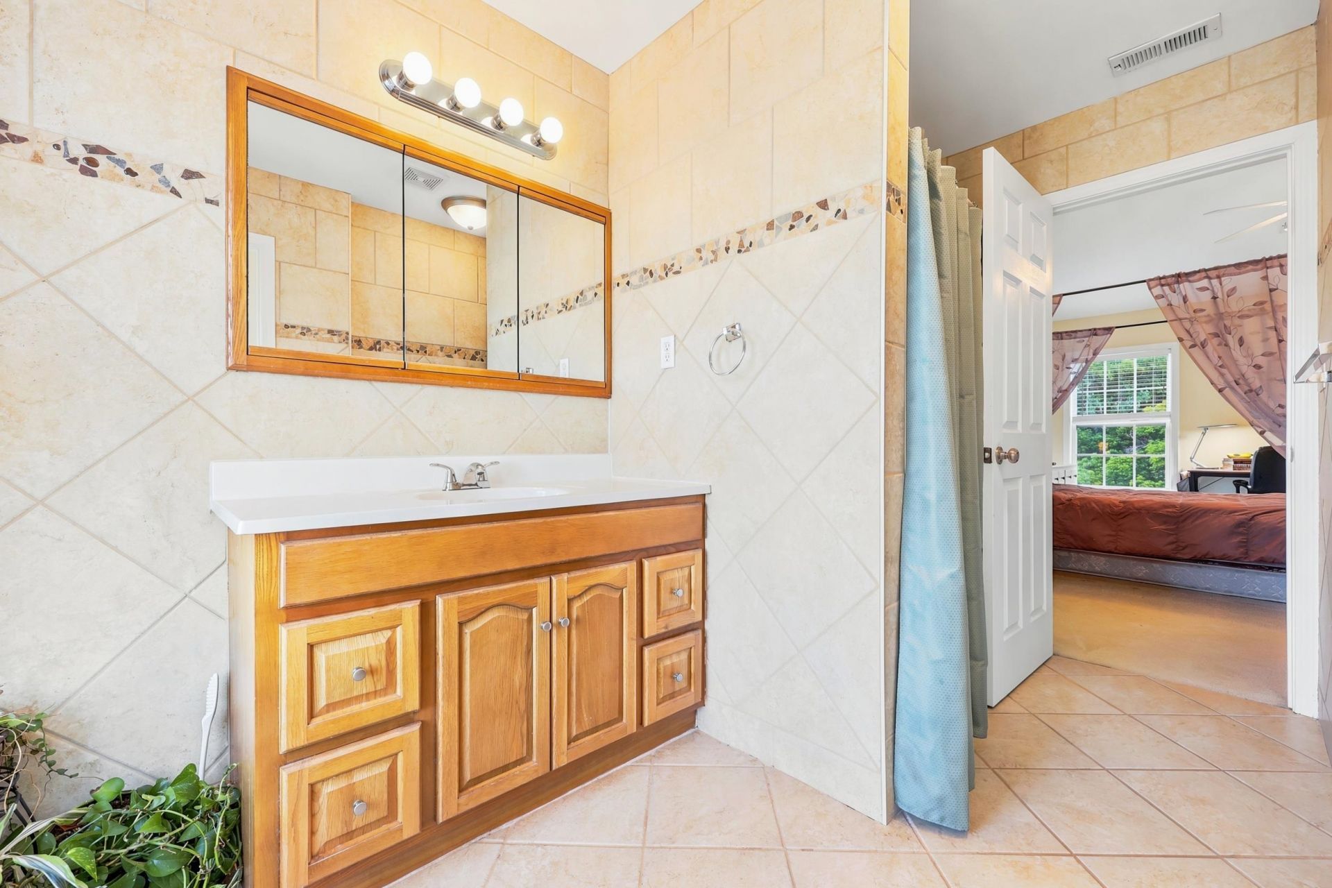 3955 Camden Dr. Photo 31