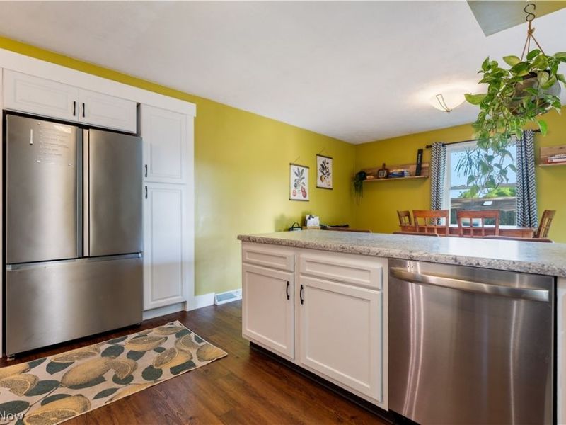 6250 Woodmoor Avenue NW, Canton, OH 44718 Photo 10
