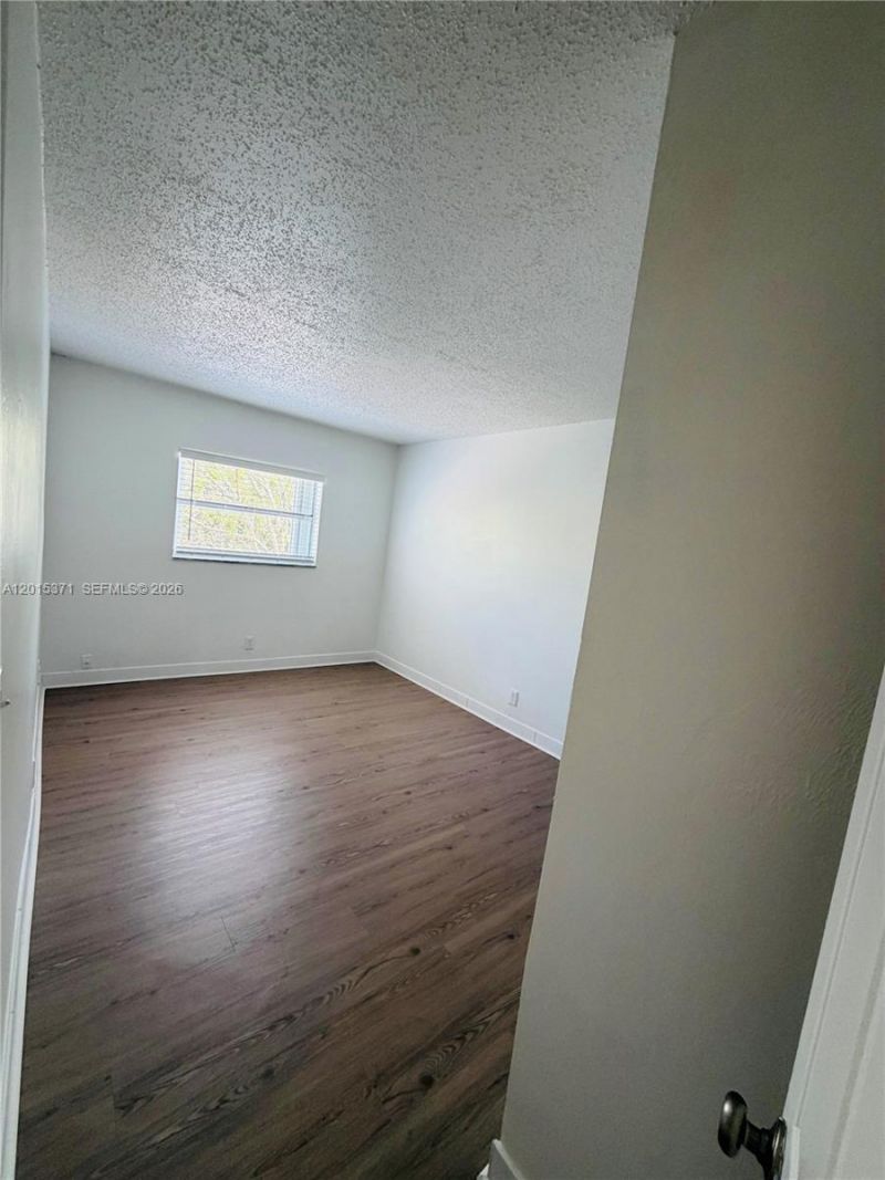 351 NW 42nd Ct, Unit 205, Pompano Beach, FL 33064 Photo