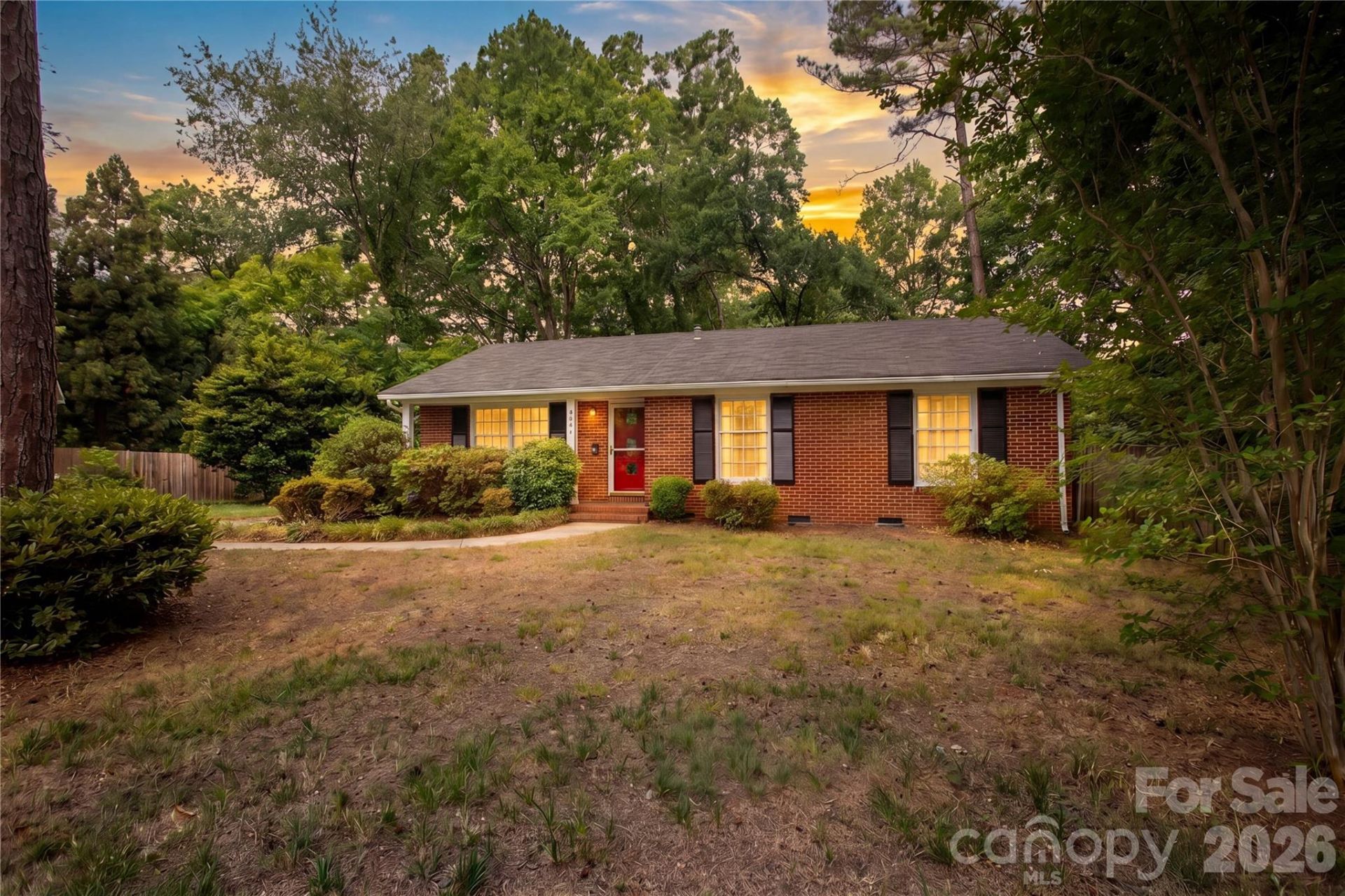 5100 Kimwood Place, Charlotte, NC 28205 Main Photo