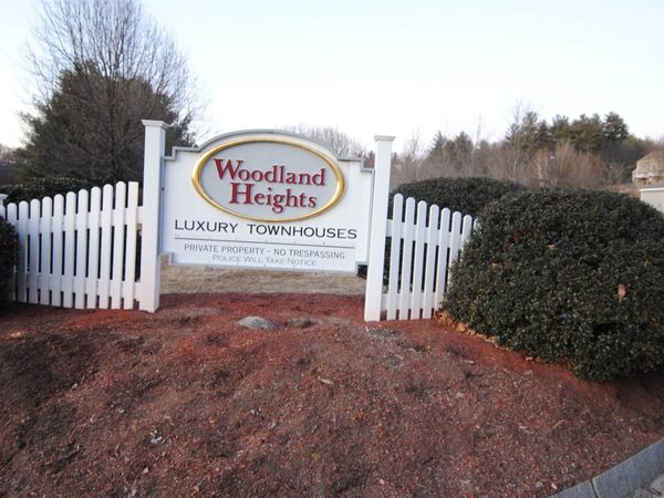 75 Overlook Circle, Hudson, NH 03051